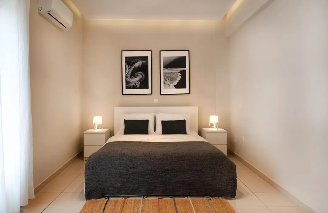 Modern Faliro Flat-1